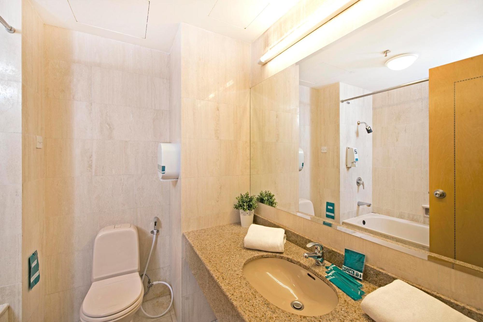 Hotel 81 Tristar Singapore Exterior photo