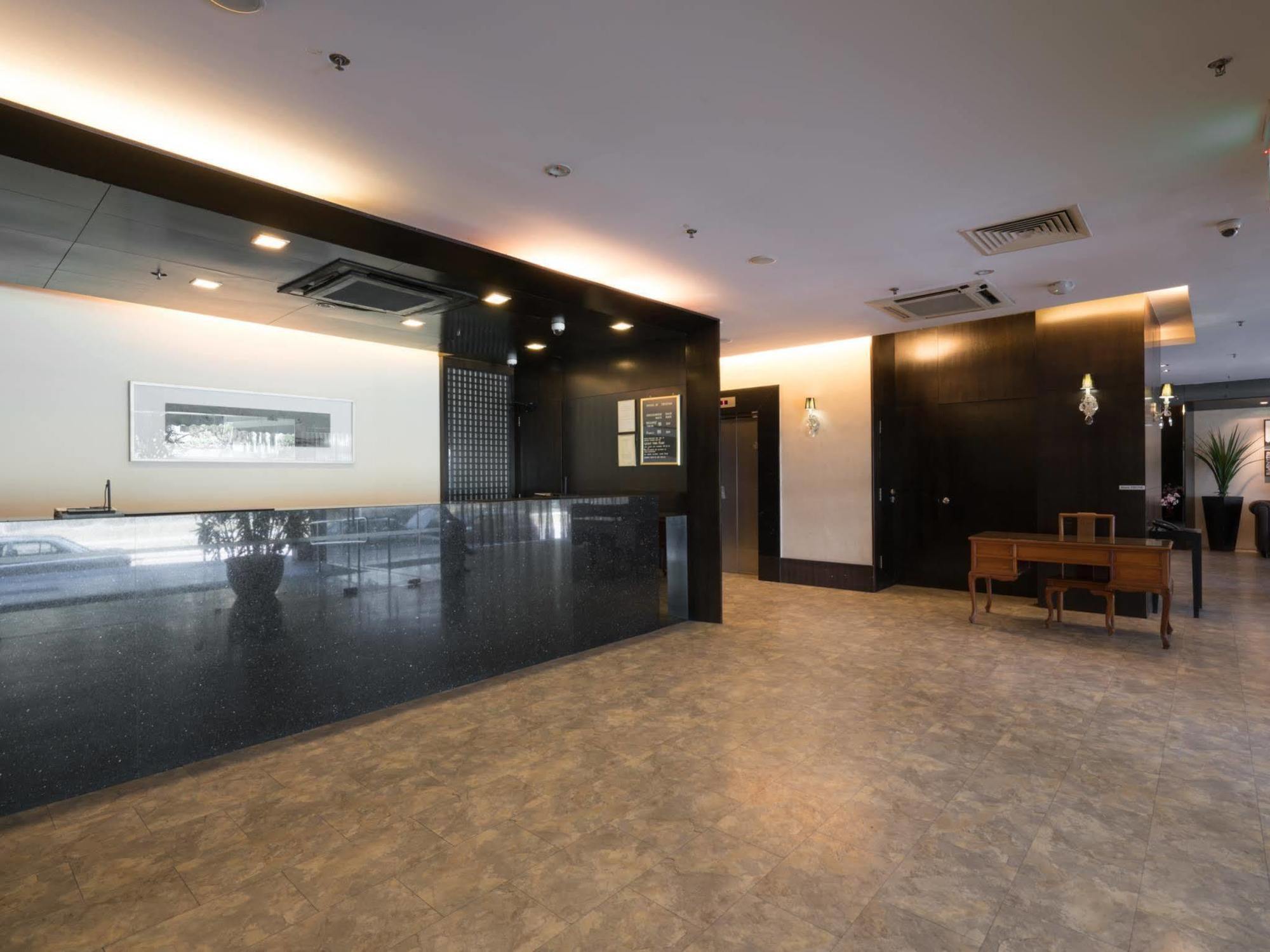 Hotel 81 Tristar Singapore Exterior photo